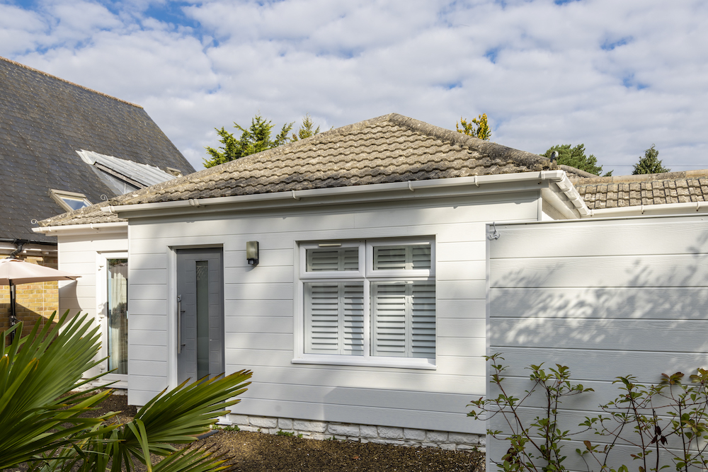 Facadebeklædning med Hardie® VL Plank: Renovering af sommerhus